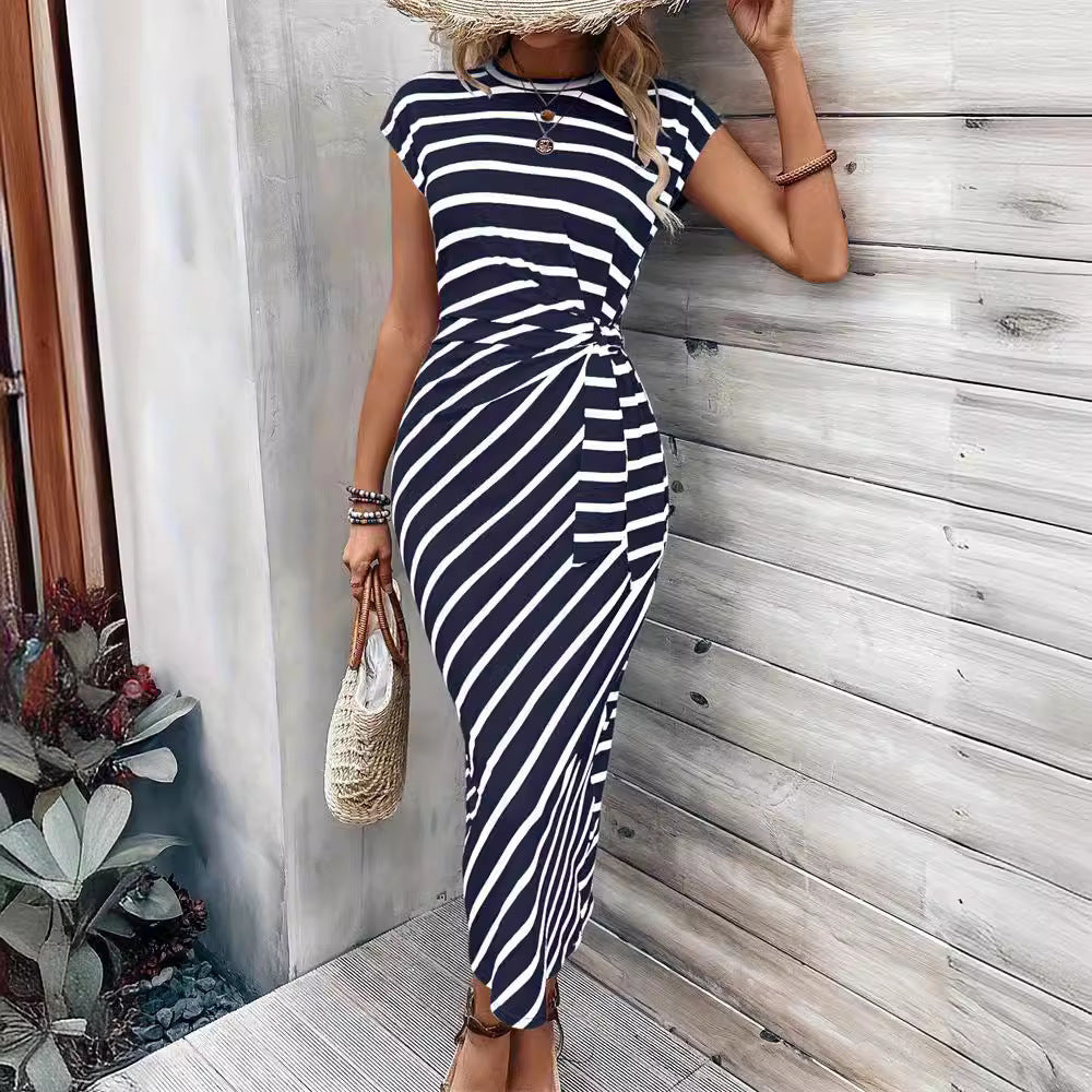 Casual midi dress for curvy women