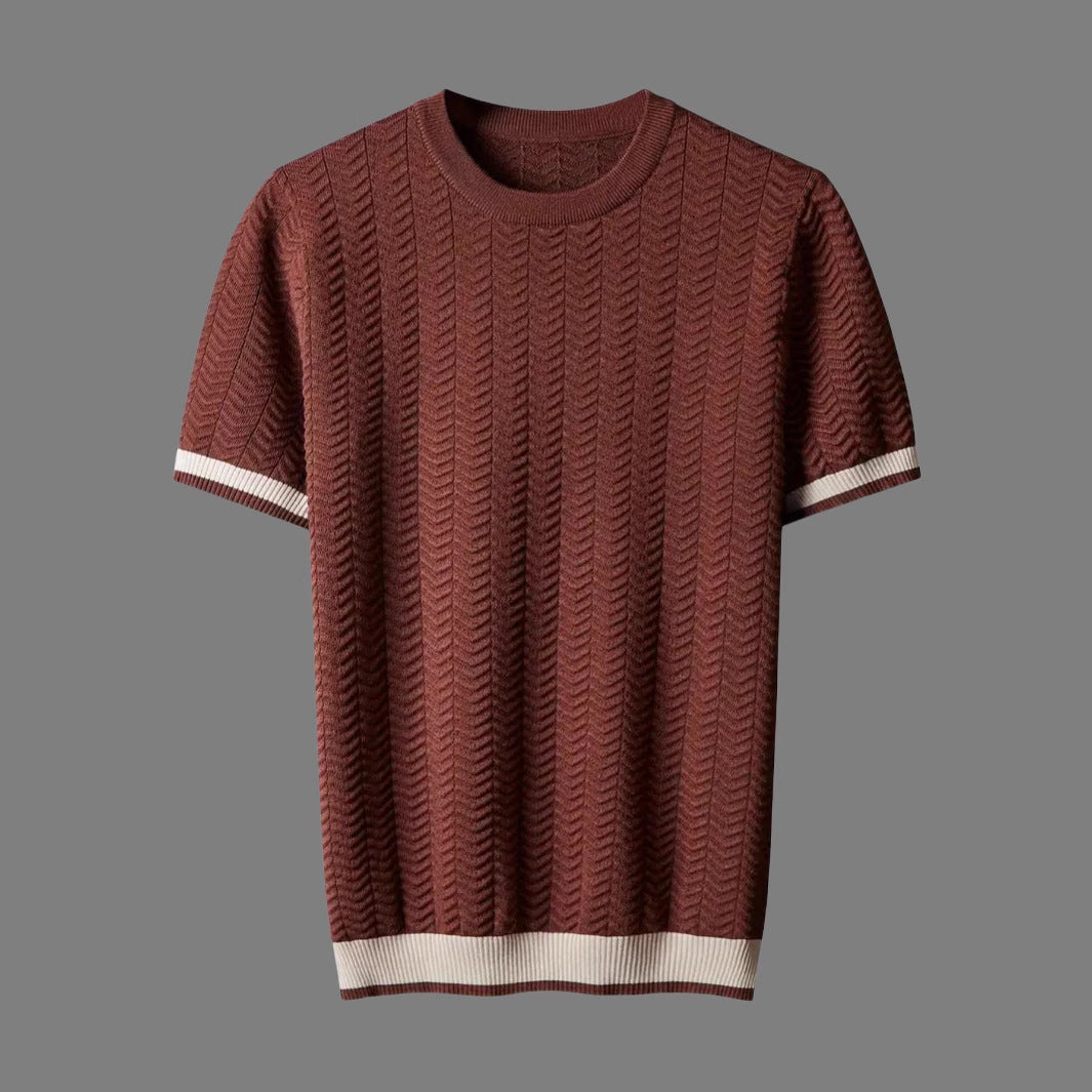 Stylish men’s textured t-shirt in breathable fabric