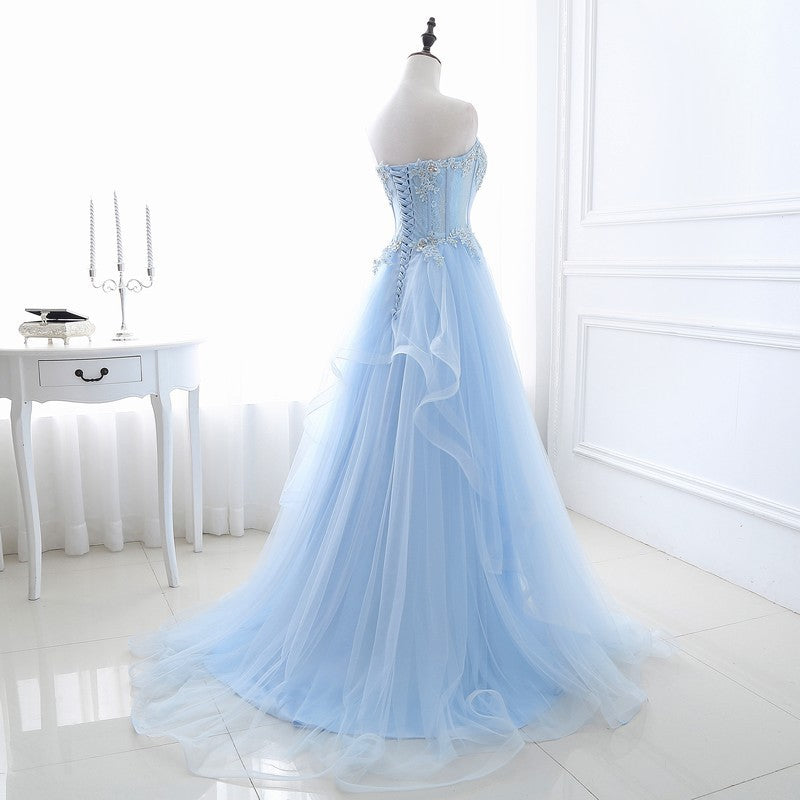 Lightweight formal gown for company events