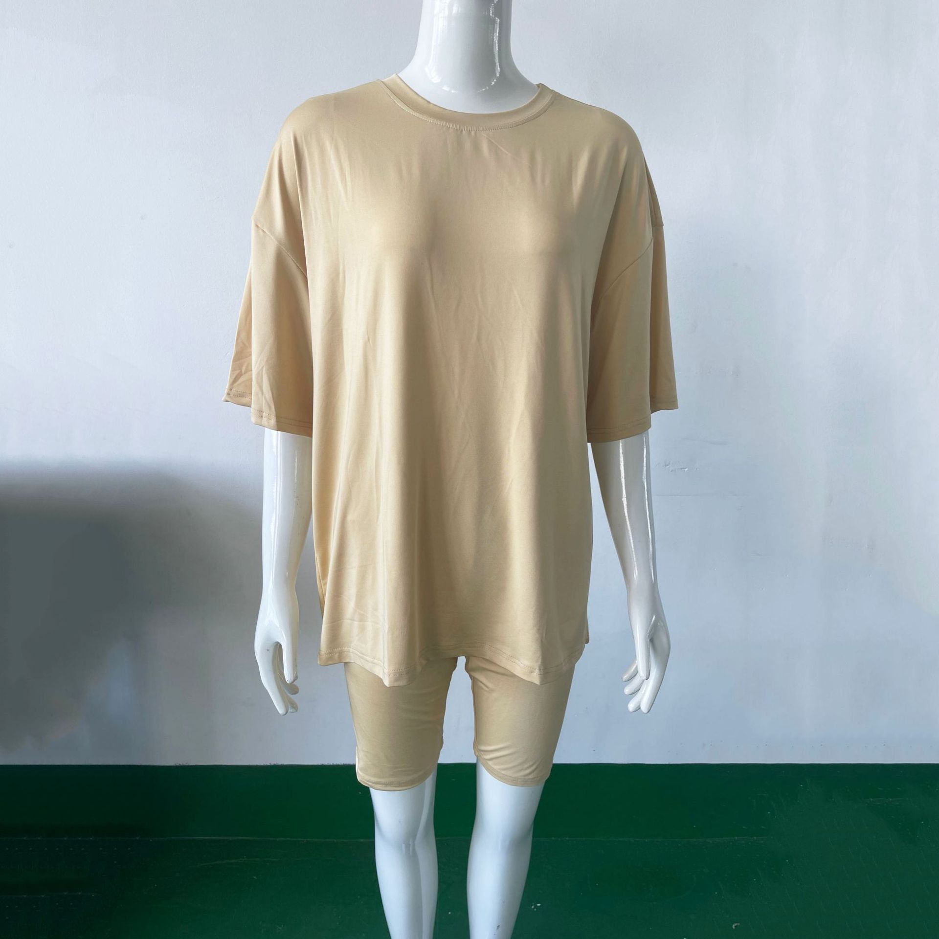 women’s lounge set
